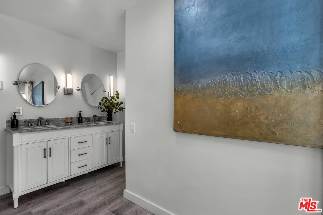 1220 Manning Ave Unit: 3