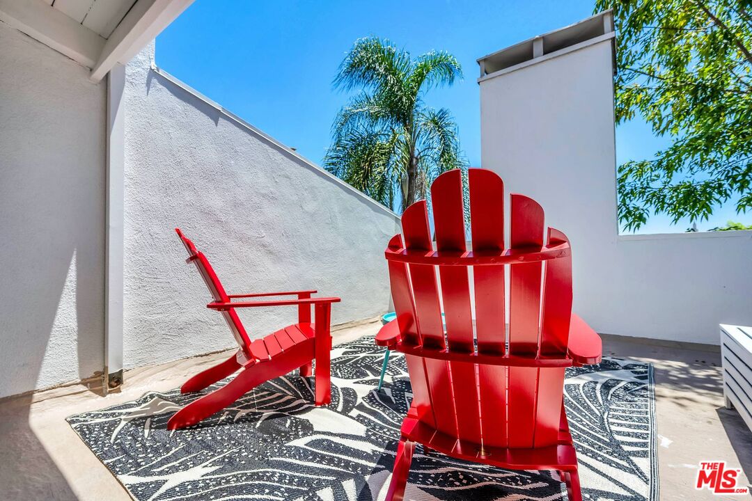 1220 Manning Ave Unit: 3