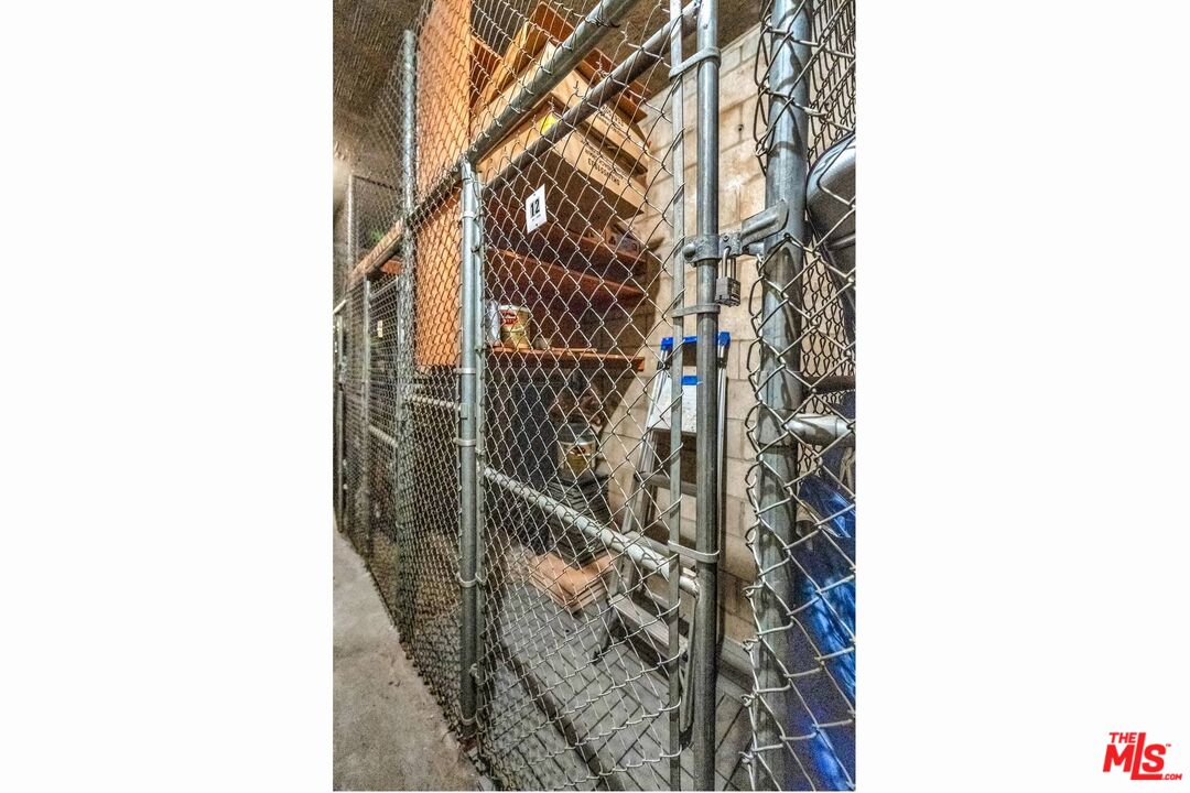 1220 Manning Ave Unit: 3