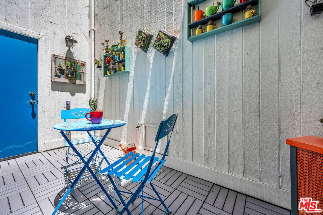 1220 Manning Ave Unit: 3