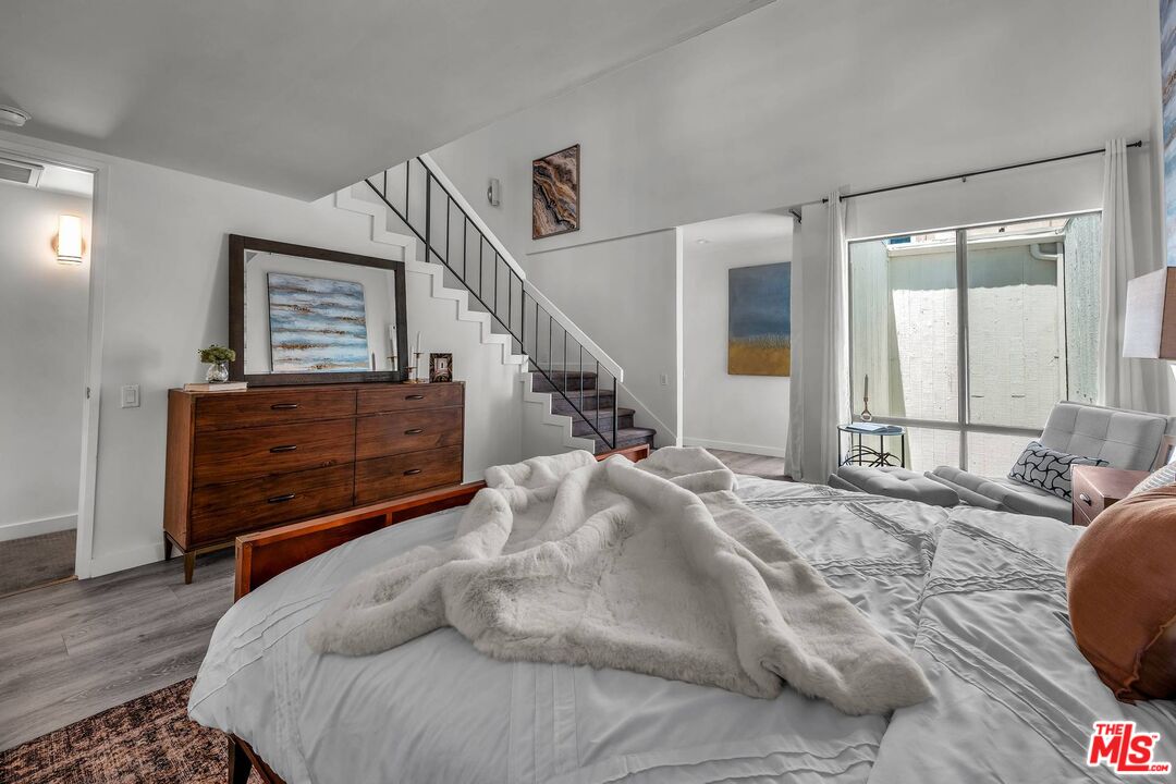 1220 Manning Ave Unit: 3