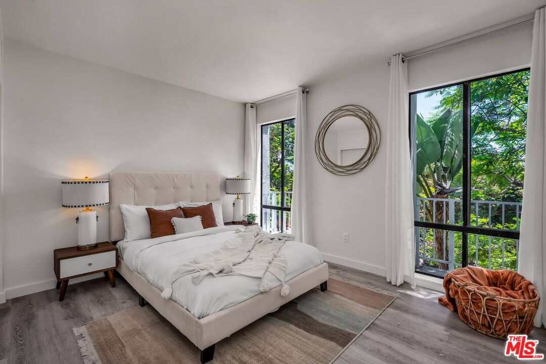 1220 Manning Ave Unit: 3