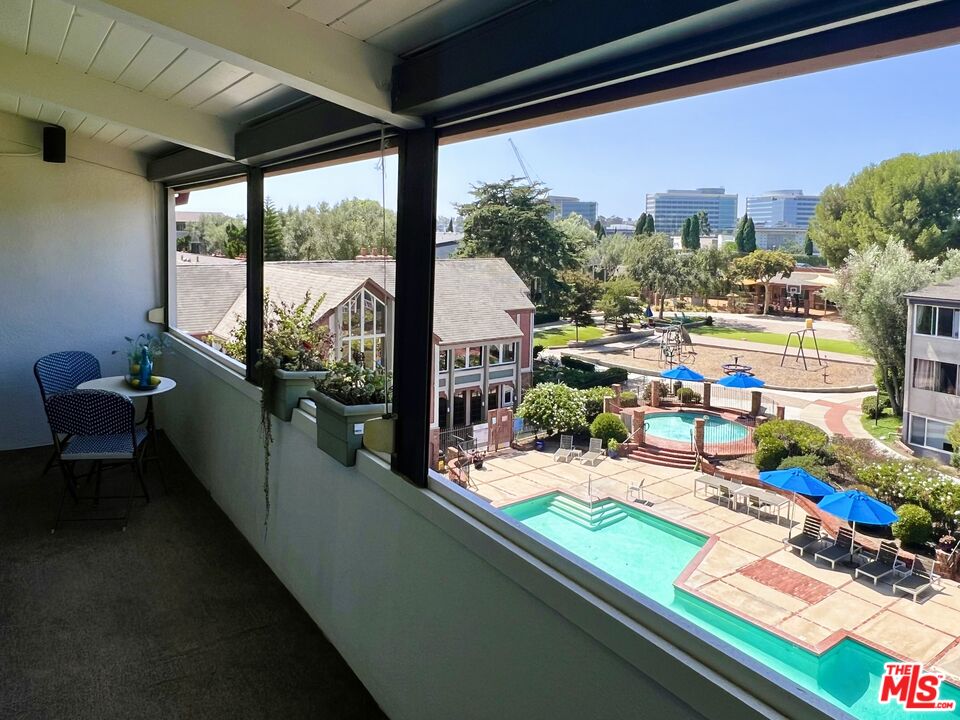 6425 Green Valley Cir Unit: 300