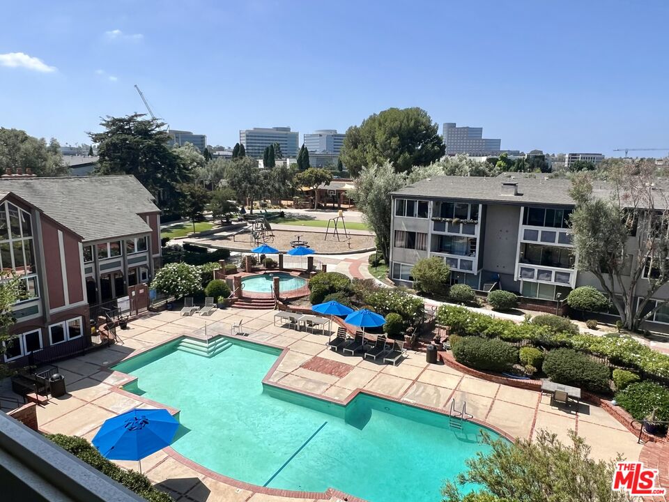 6425 Green Valley Cir Unit: 300