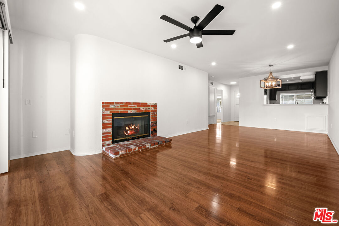 1418 Brett Pl Unit: 205