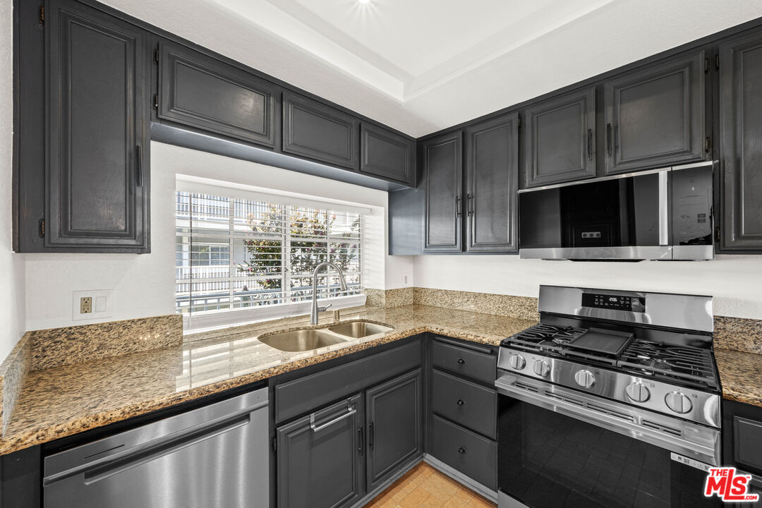 1418 Brett Pl Unit: 205