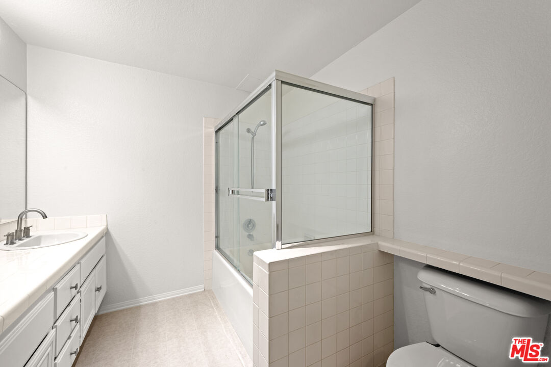 1418 Brett Pl Unit: 205