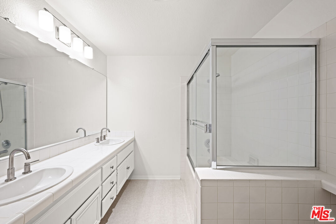 1418 Brett Pl Unit: 205