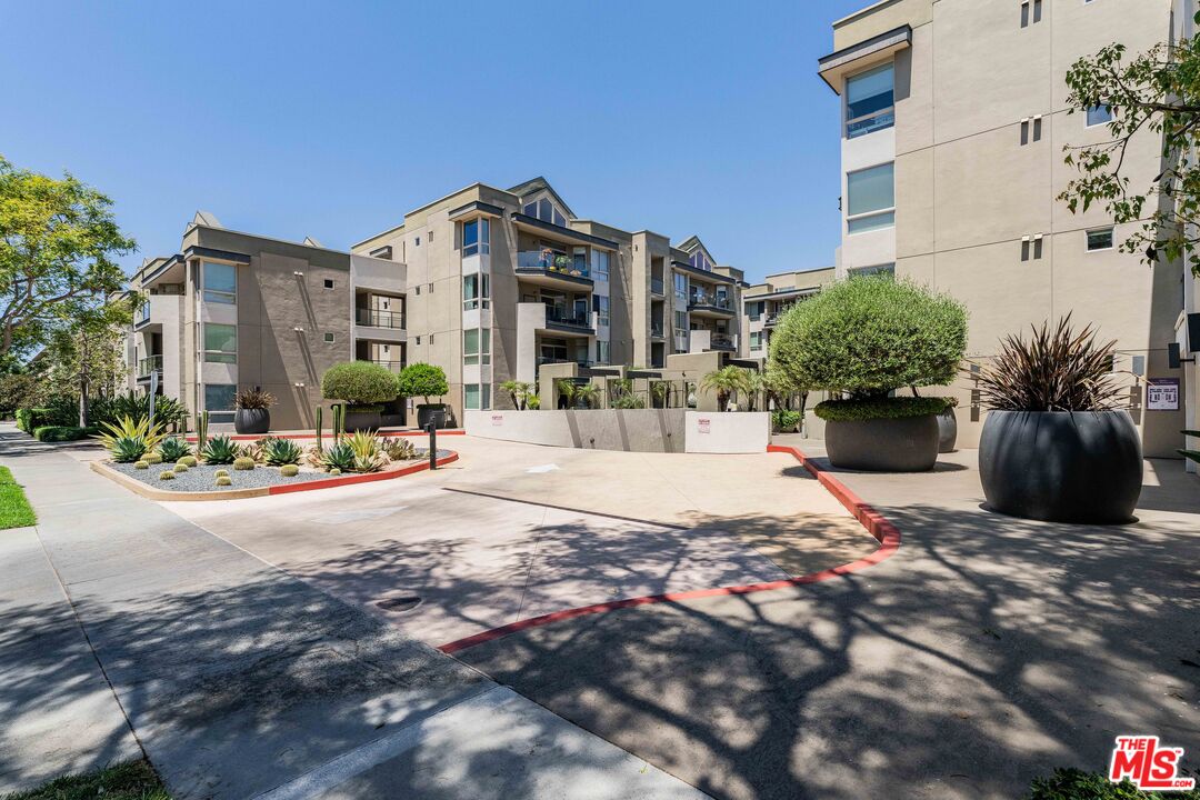 13044 Pacific Promenade Unit: 414