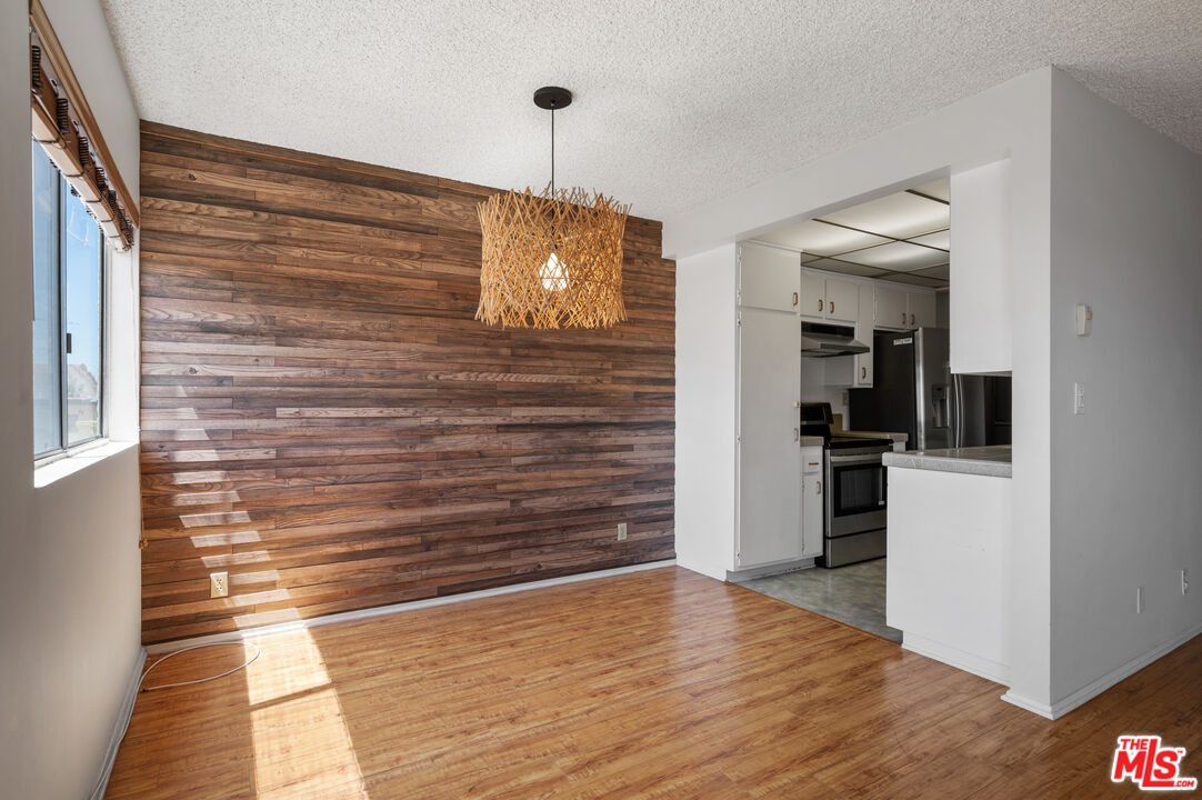 5950 Buckingham Pkwy Unit: 610