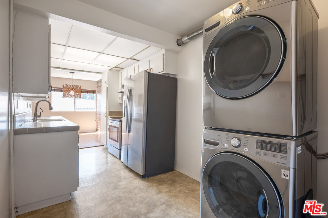 5950 Buckingham Pkwy Unit: 610