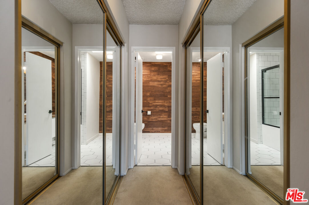 5950 Buckingham Pkwy Unit: 610