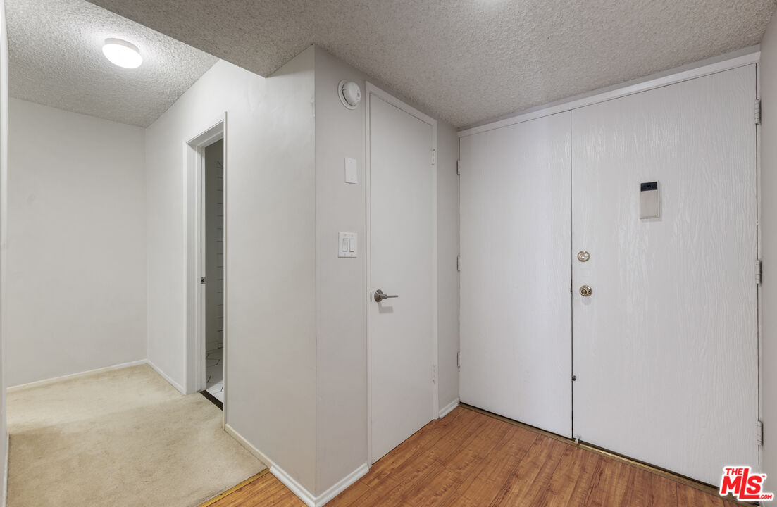 5950 Buckingham Pkwy Unit: 610
