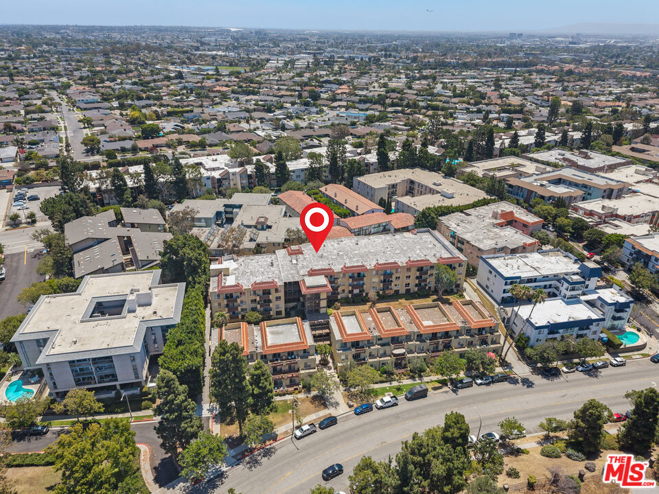 5950 Buckingham Pkwy Unit: 610