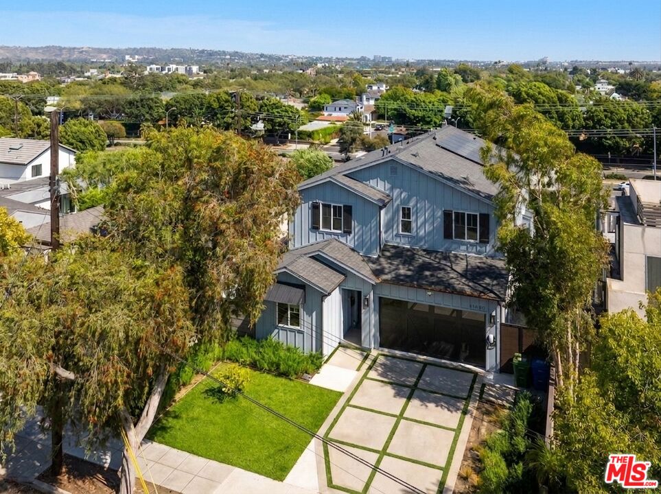 11420 Biona Dr