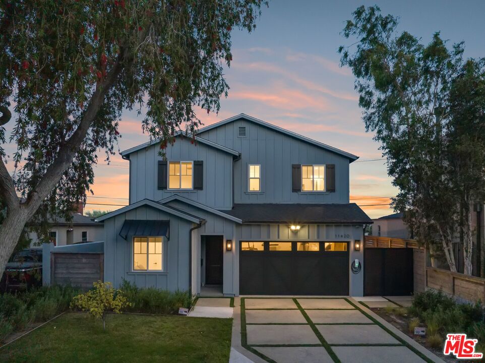11420 Biona Dr