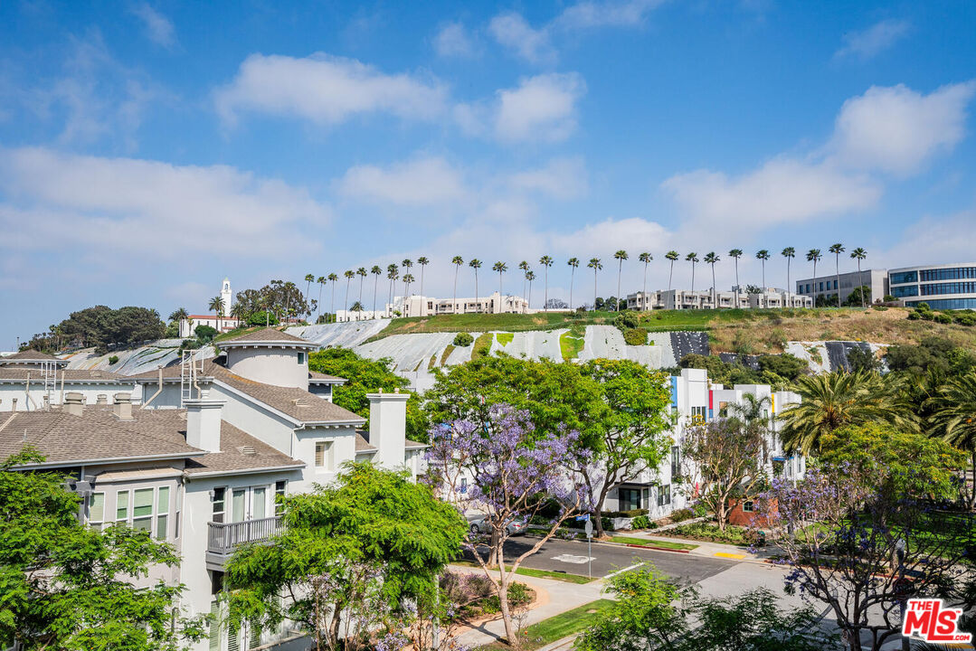 6030 Seabluff Dr Unit: 423