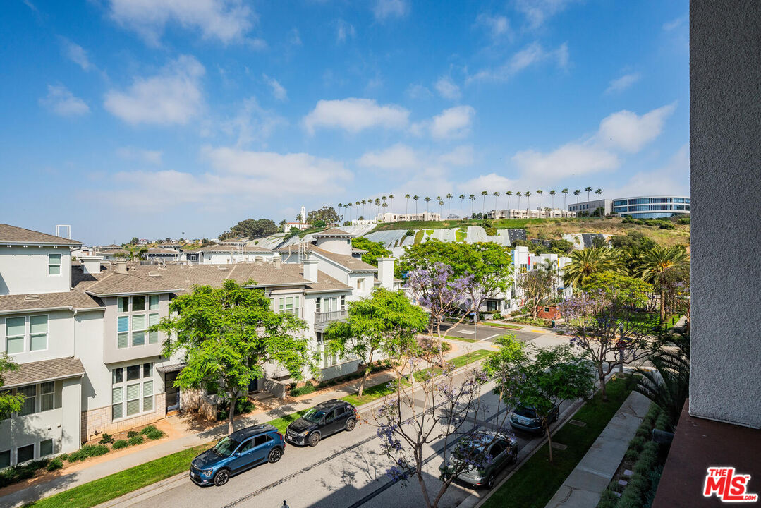 6030 Seabluff Dr Unit: 423