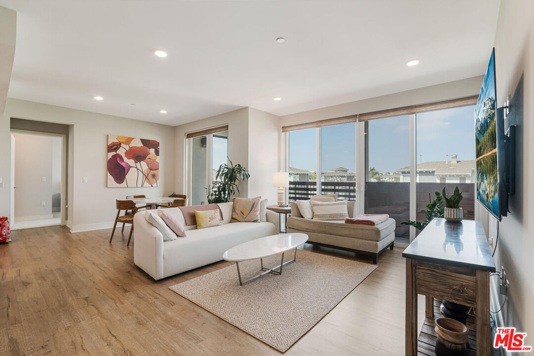 6030 Seabluff Dr Unit: 423