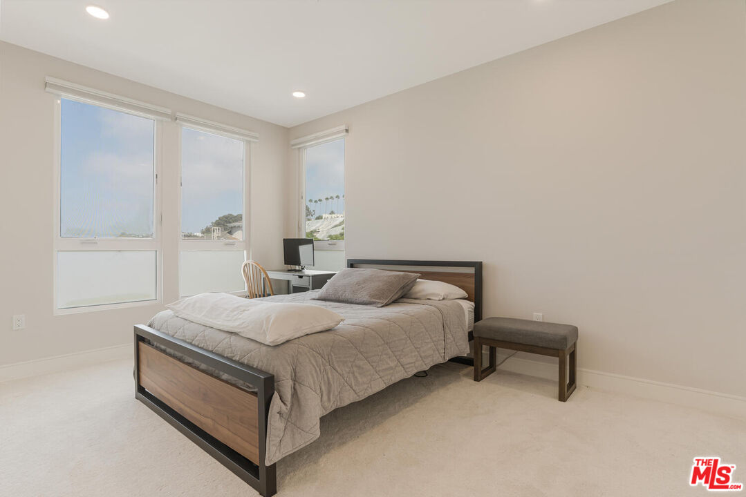 6030 Seabluff Dr Unit: 423