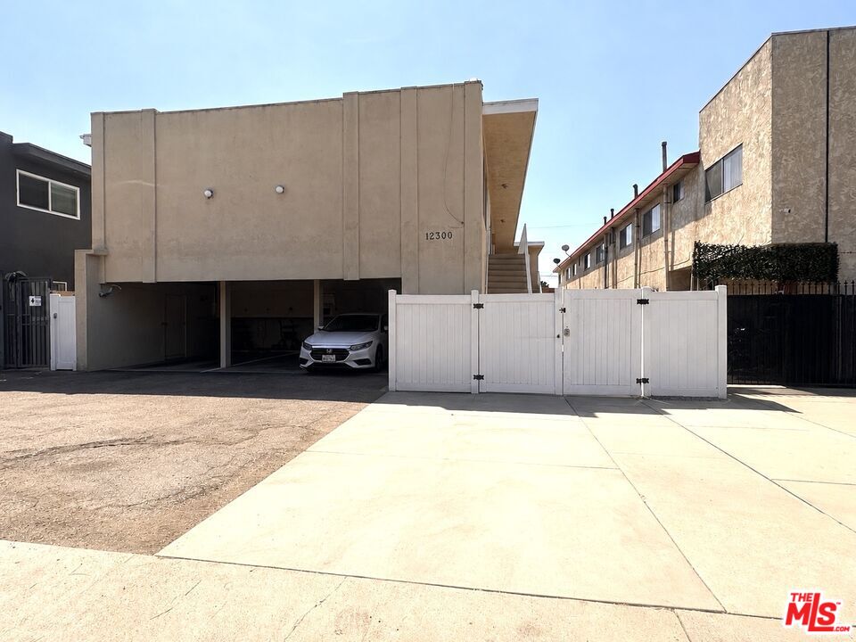 12300 Pacific Ave Unit: 7