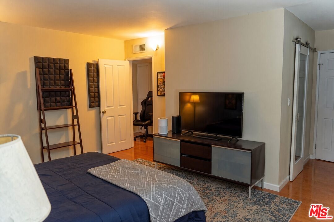 9025 Willis Ave Unit: 158