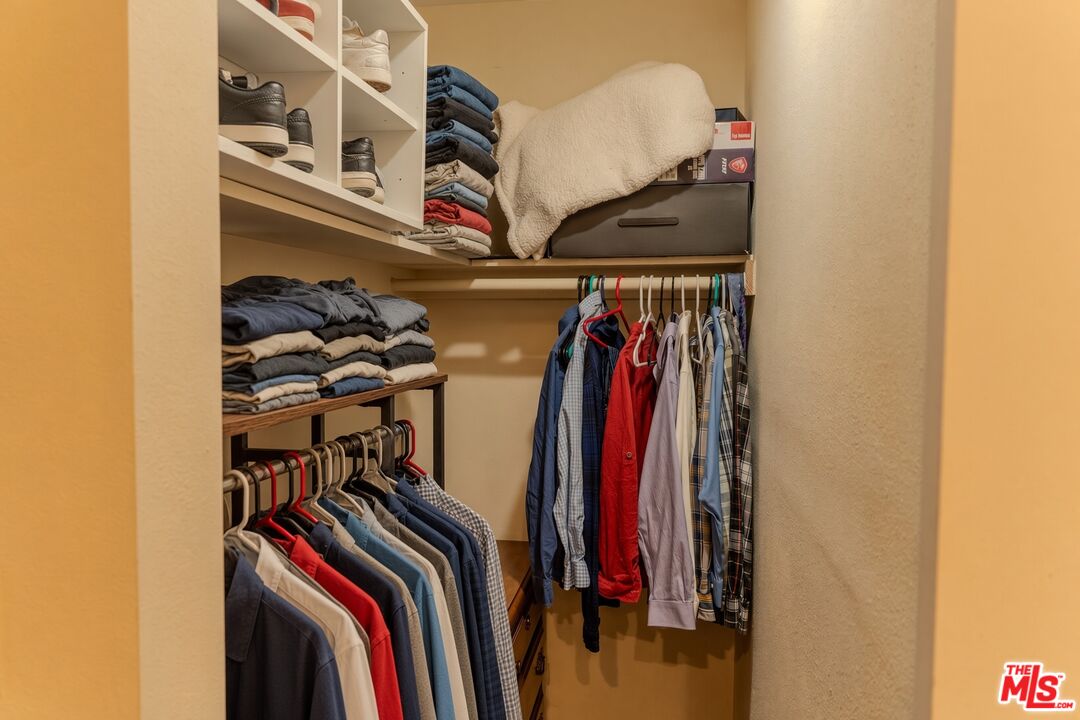 9025 Willis Ave Unit: 158