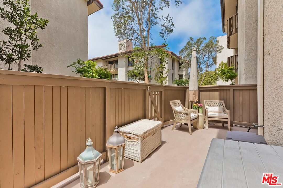 8515 Falmouth Ave Unit: 209