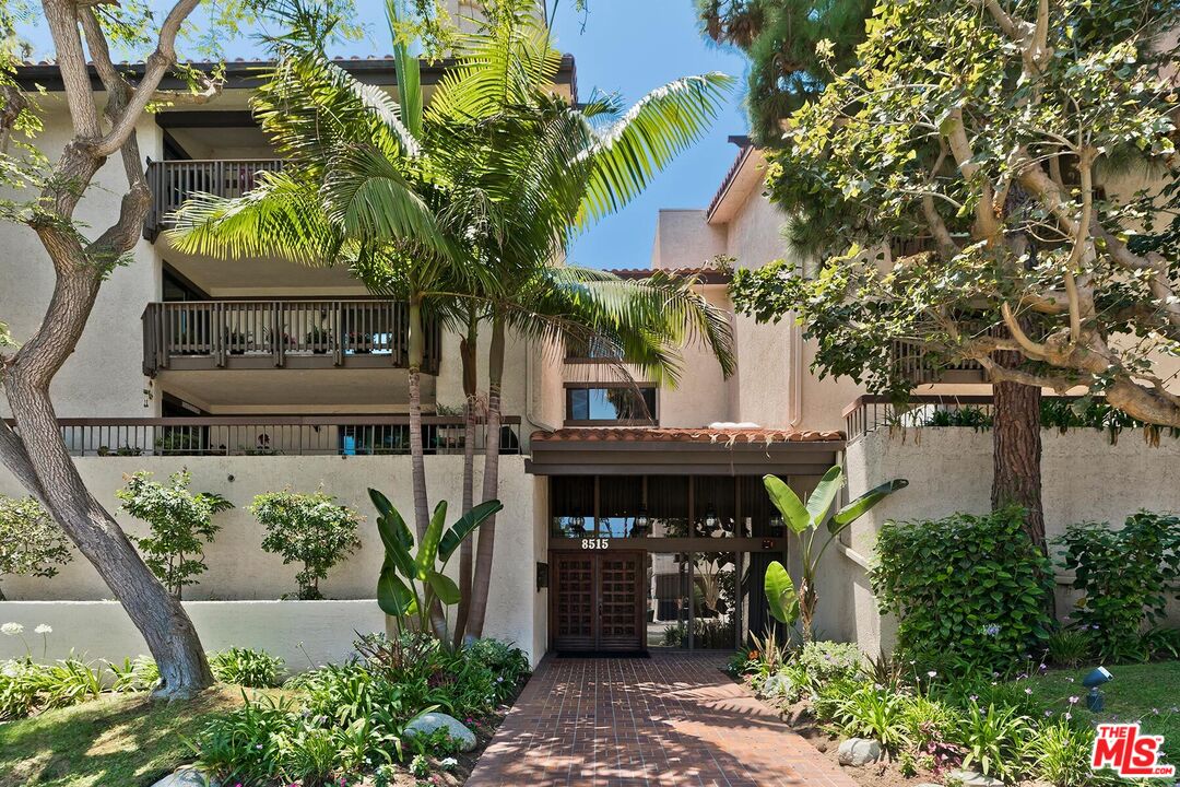 8515 Falmouth Ave Unit: 209