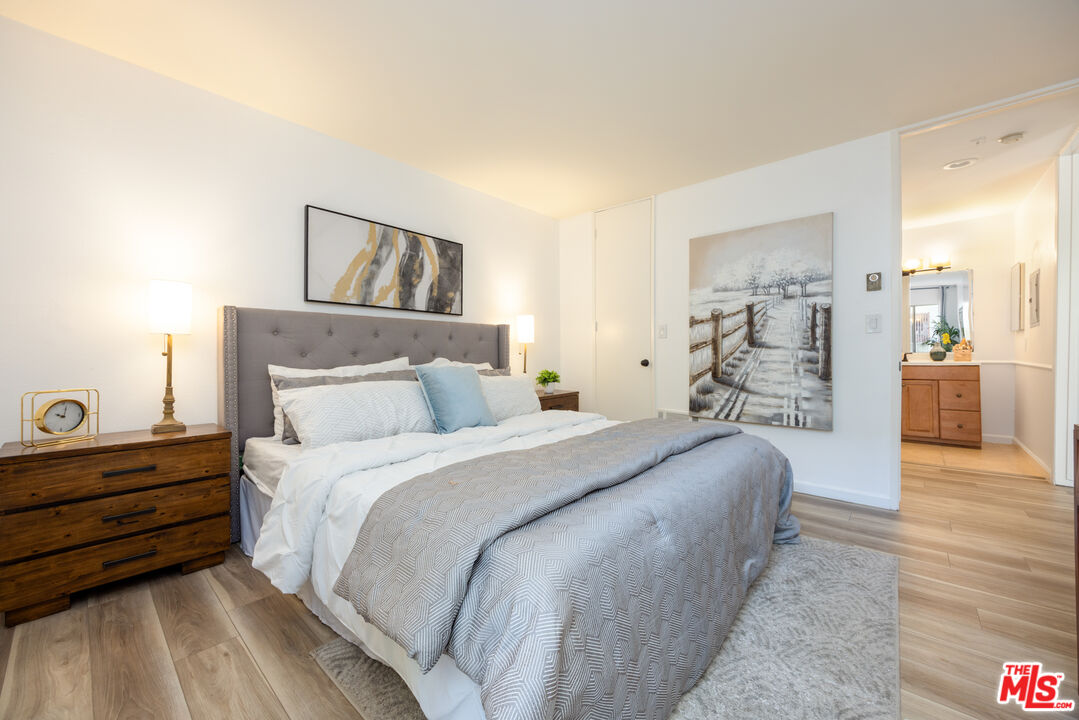 6050 Canterbury Dr Unit: F108