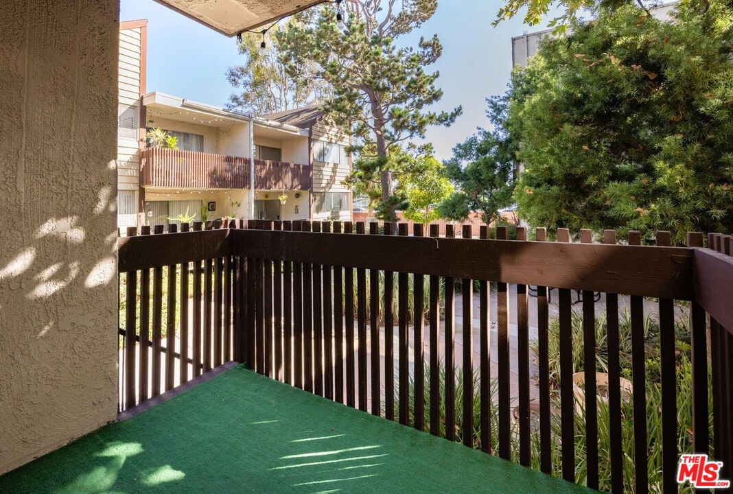 6050 Canterbury Dr Unit: F108