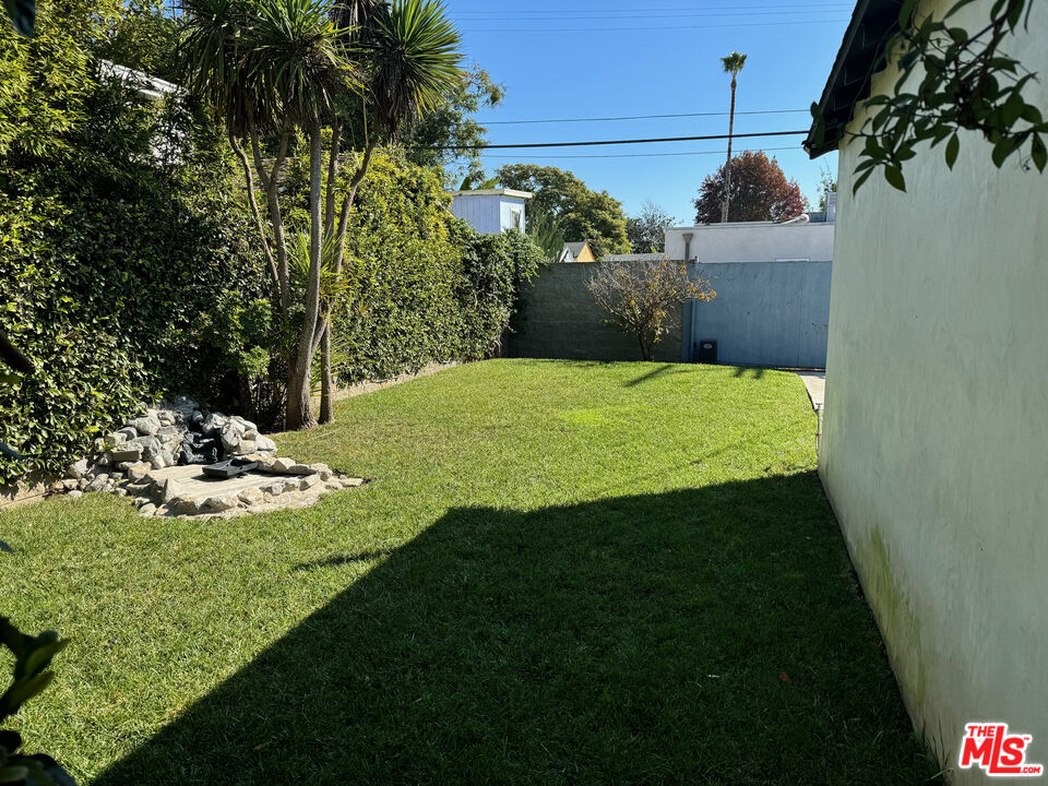 1022 Amoroso Pl