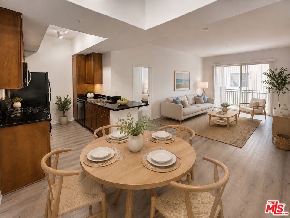 4060 Glencoe Ave Unit: 312