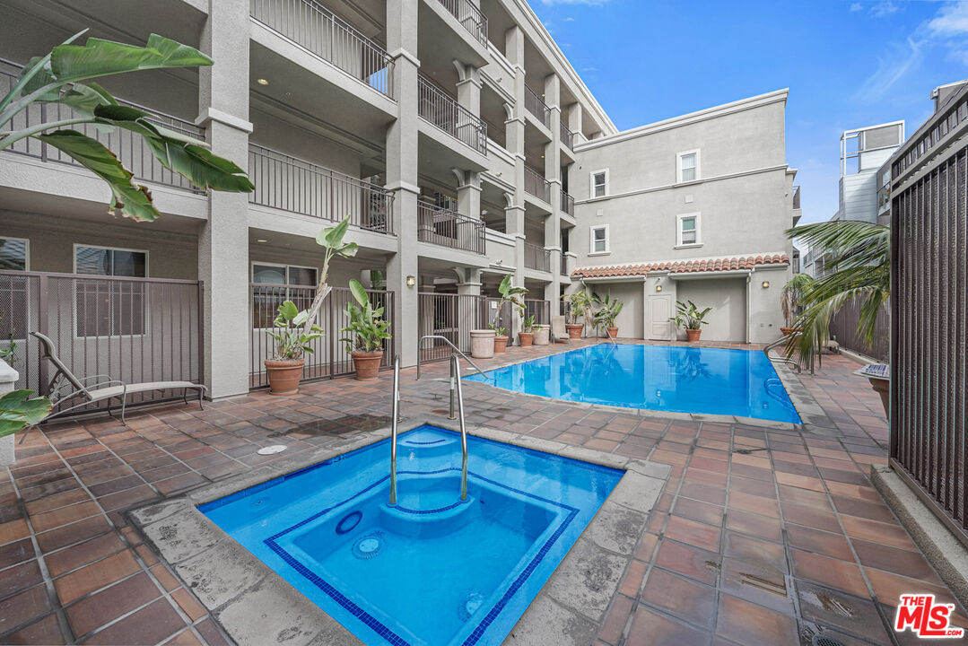 4060 Glencoe Ave Unit: 312