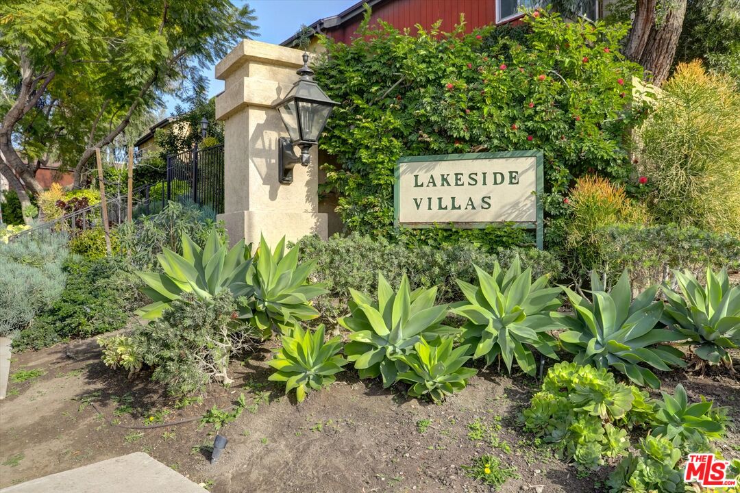 4845 Maytime Ln
