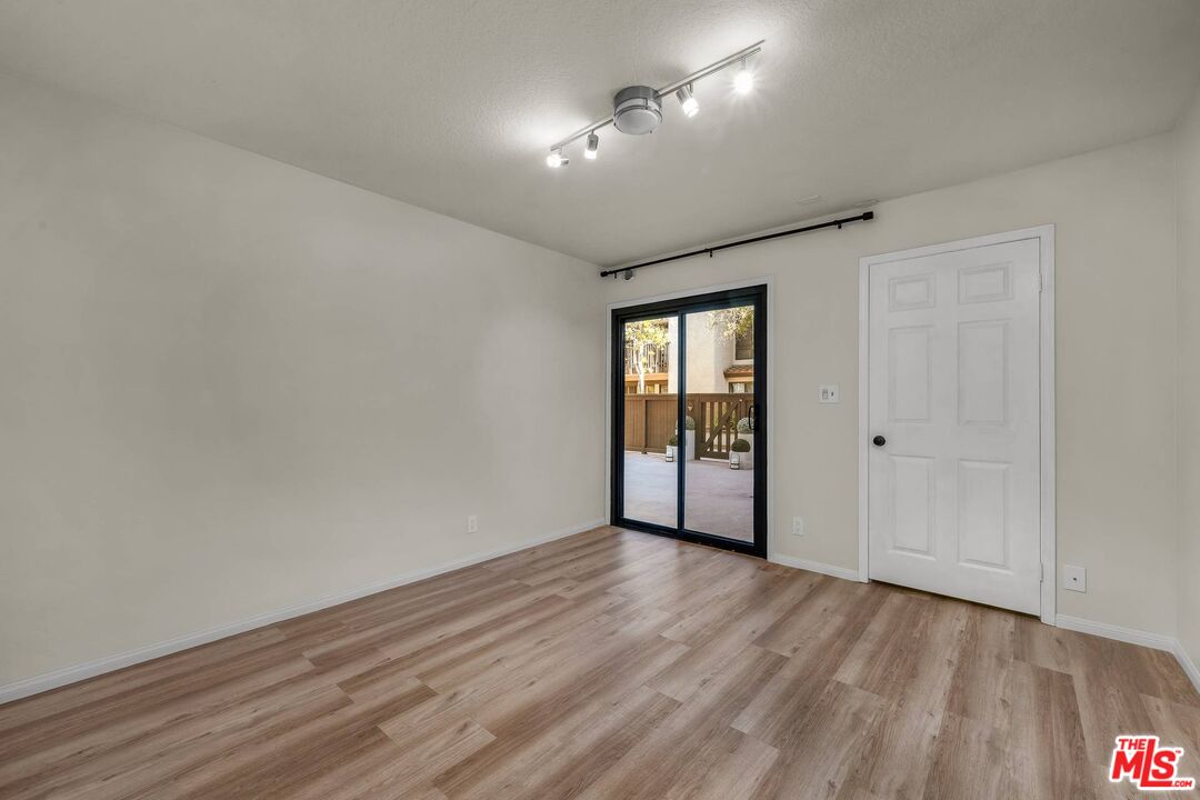8601 Falmouth Ave Unit: 215