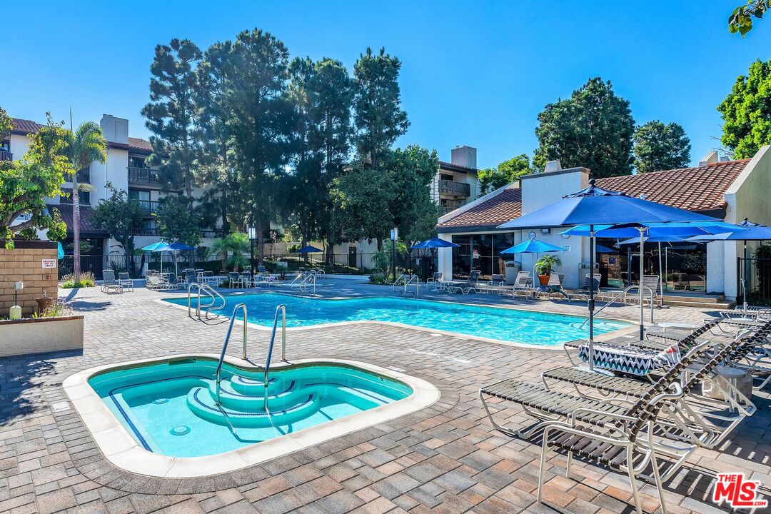 8601 Falmouth Ave Unit: 215