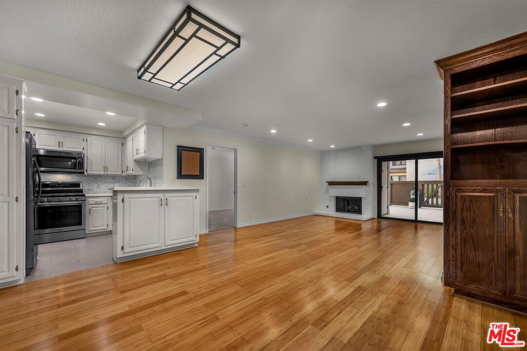 8601 Falmouth Ave Unit: 215
