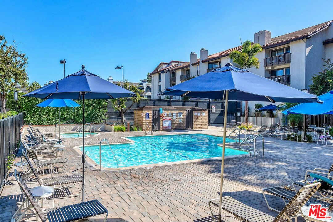 8601 Falmouth Ave Unit: 215