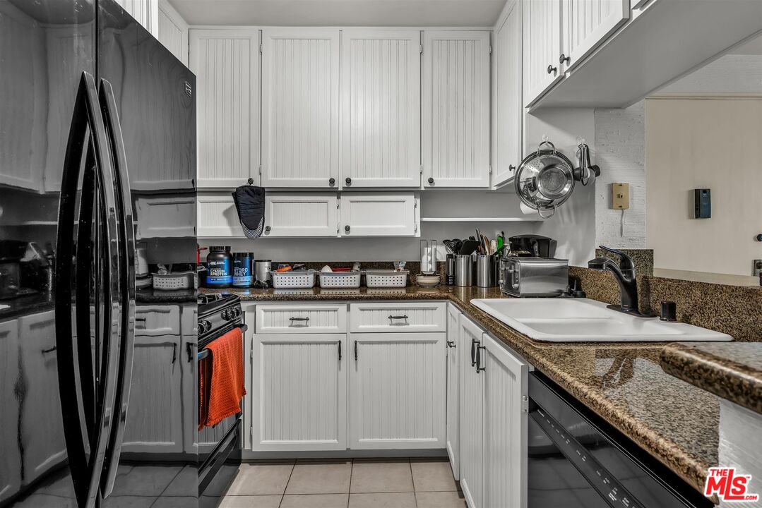 6305 Green Valley Cir Unit: 213