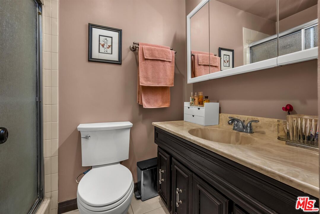 6305 Green Valley Cir Unit: 213