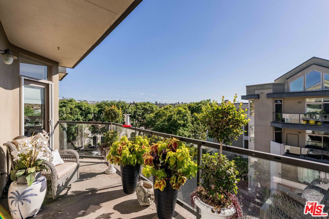 13044 Pacific Promenade Prome Unit: 424