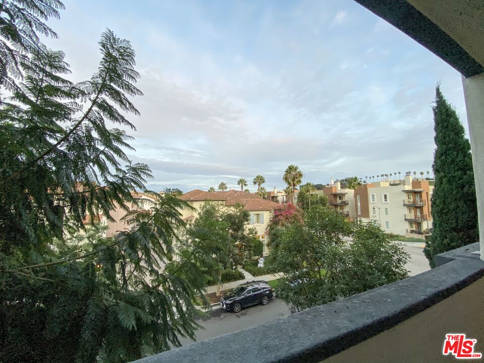 12963 Runway Rd Unit: 314