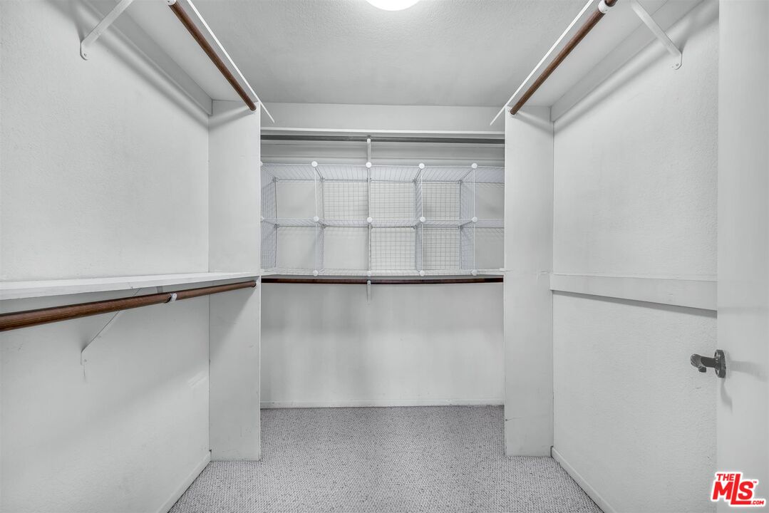 3618 Keystone Ave Unit: 1