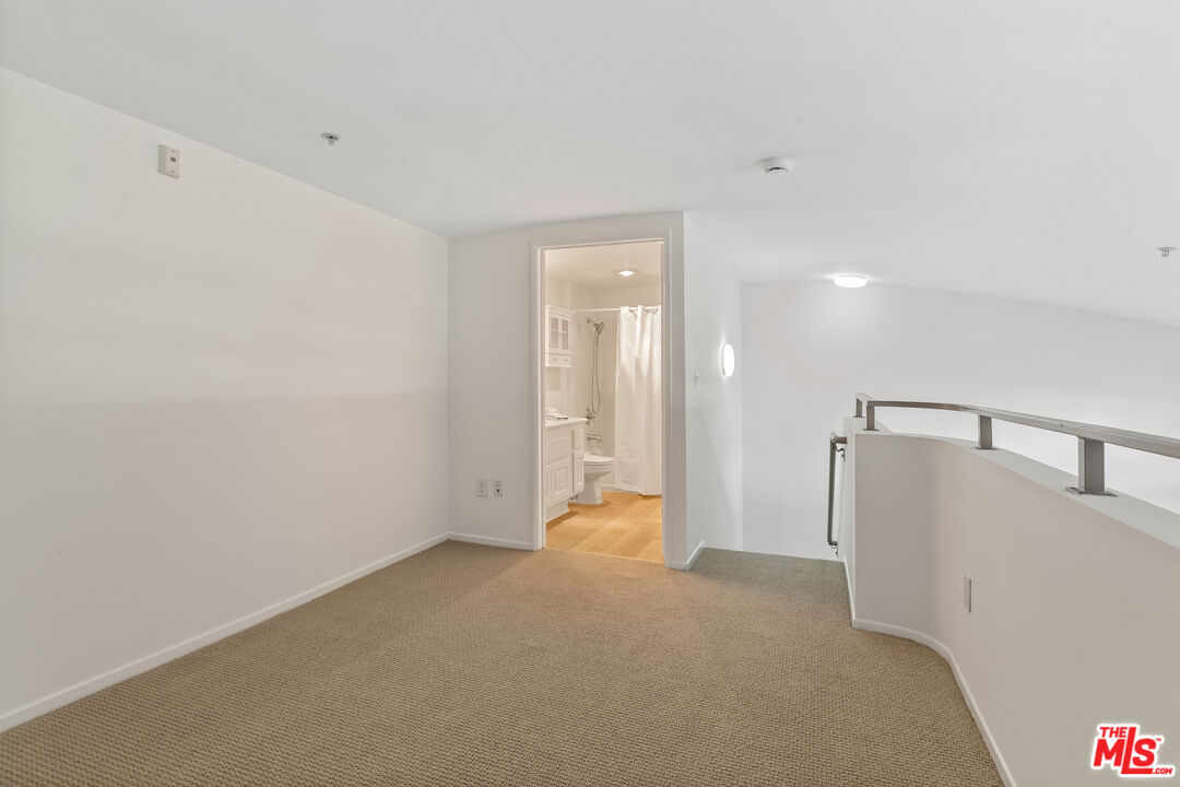 13200 Pacific Promenade Unit: 438