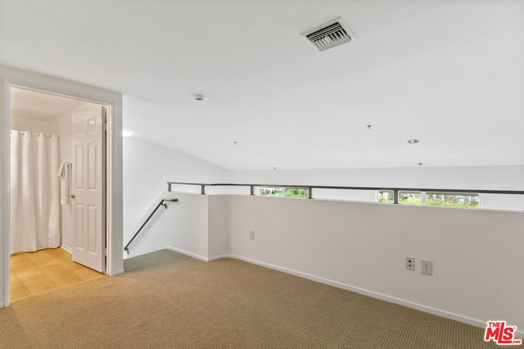 13200 Pacific Promenade Unit: 438