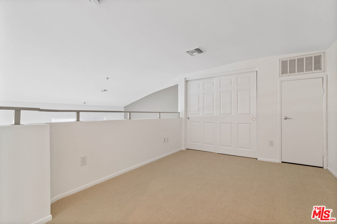 13200 Pacific Promenade Unit: 438