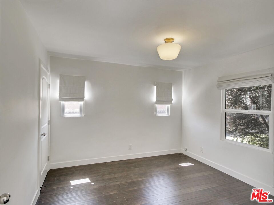 2907 Potomac Ave