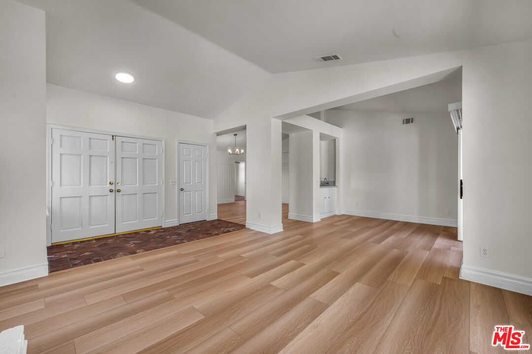 455 Kennerick Ln