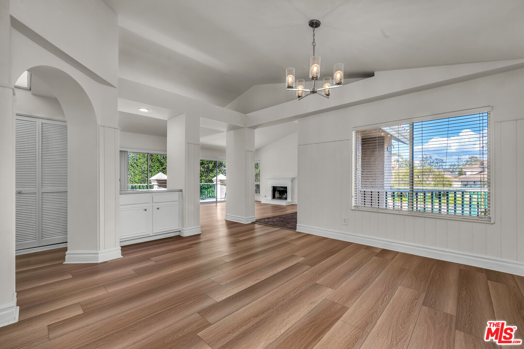 455 Kennerick Ln